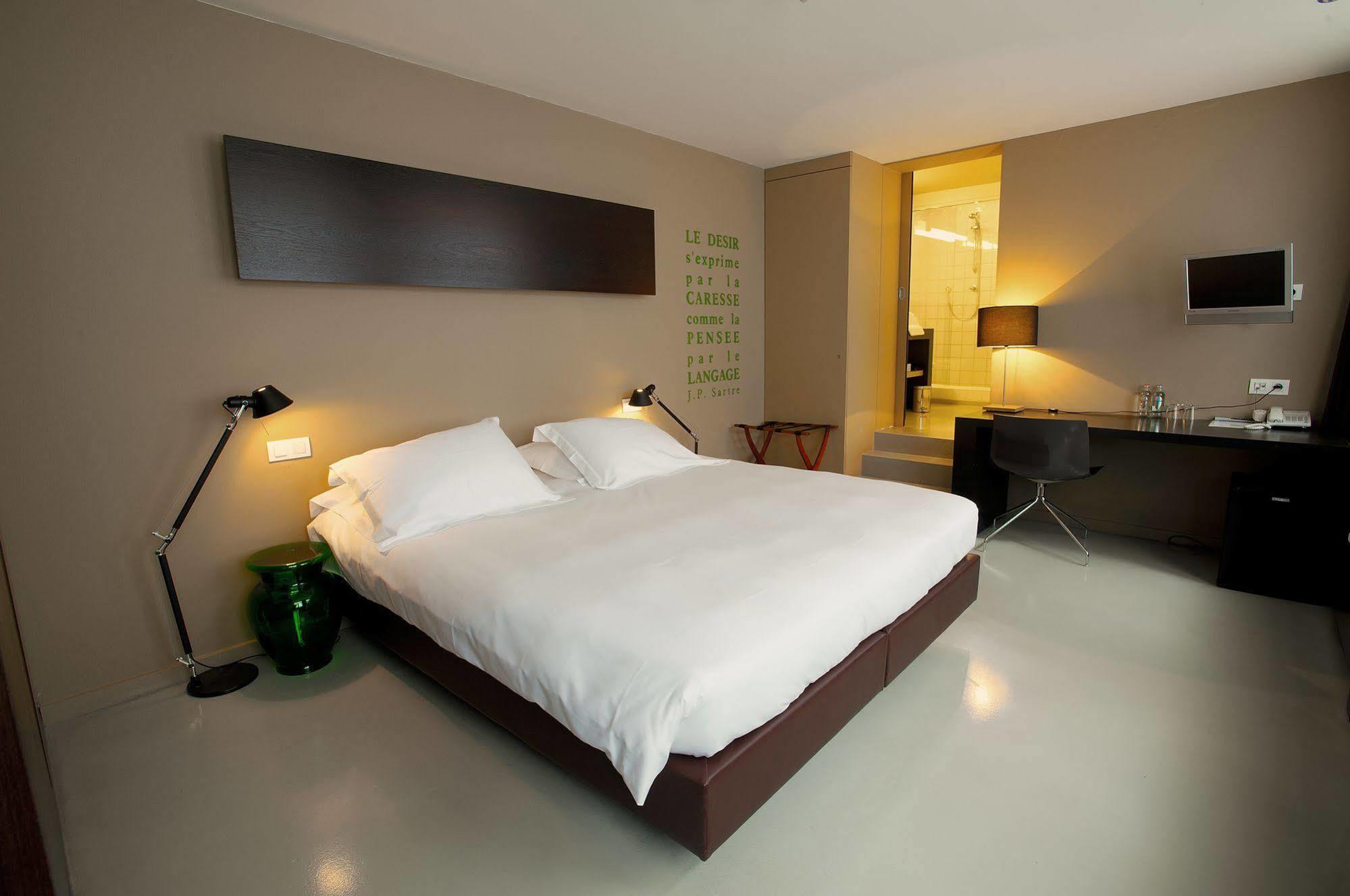 Hotel Matelote Антверпен Екстериор снимка